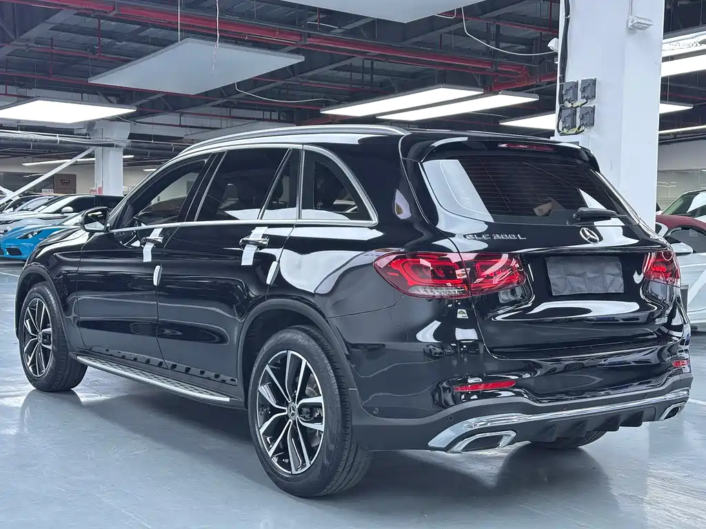 Mercedes-Benz GLC 2021 — фото 20