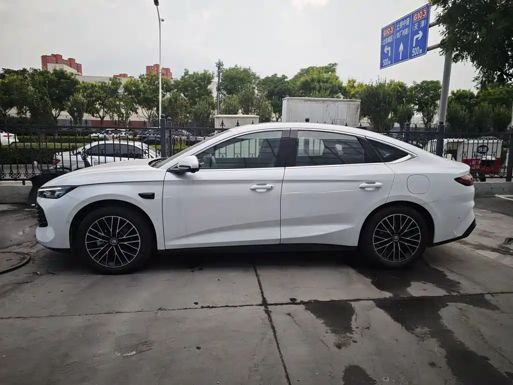 BYD Qin L 2025 — фото 20