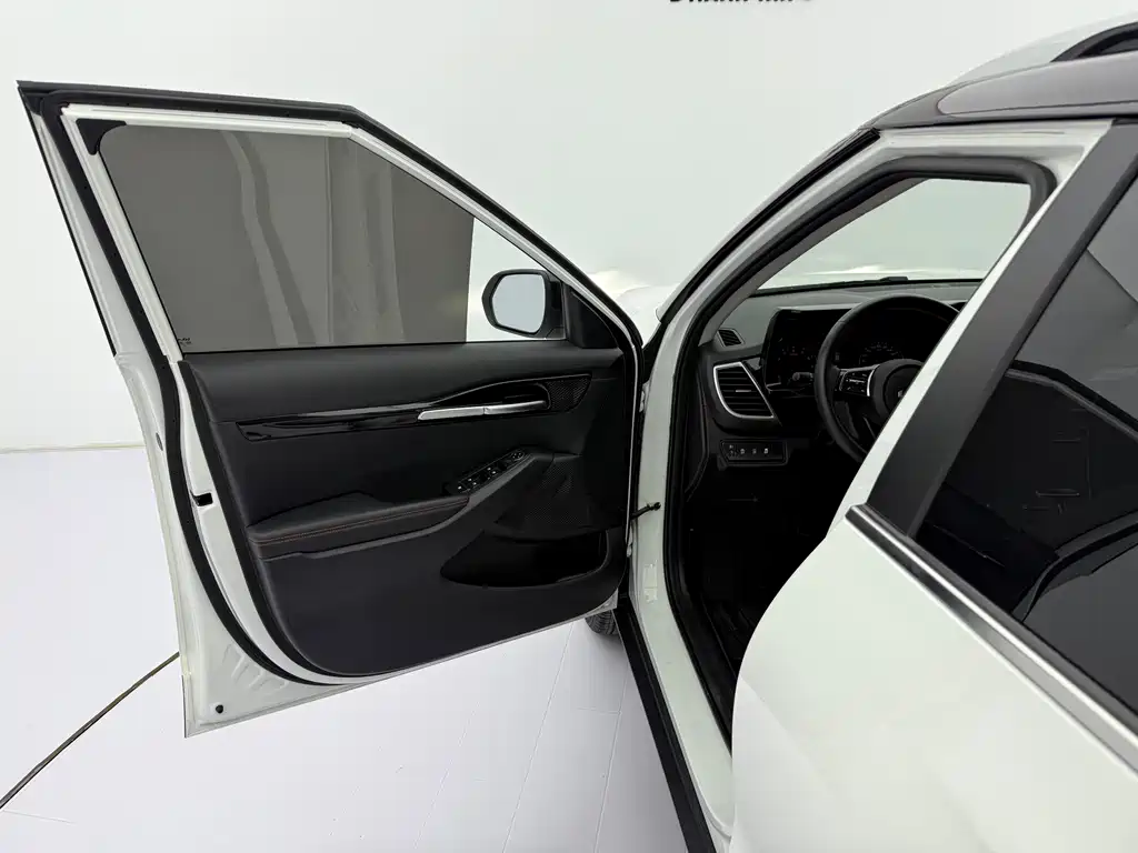 Kia KX3 2022 — фото 24