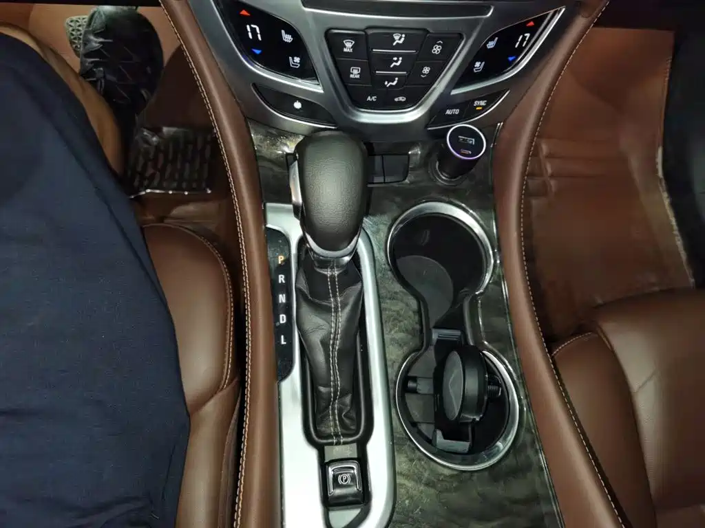 Buick Envision Plus 2015 — фото 7