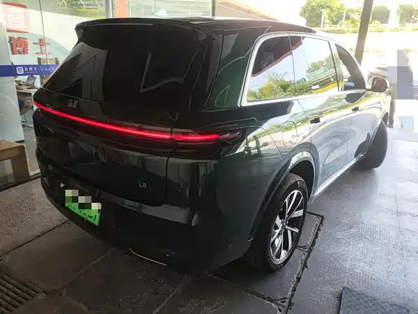 Li Auto L8 2023