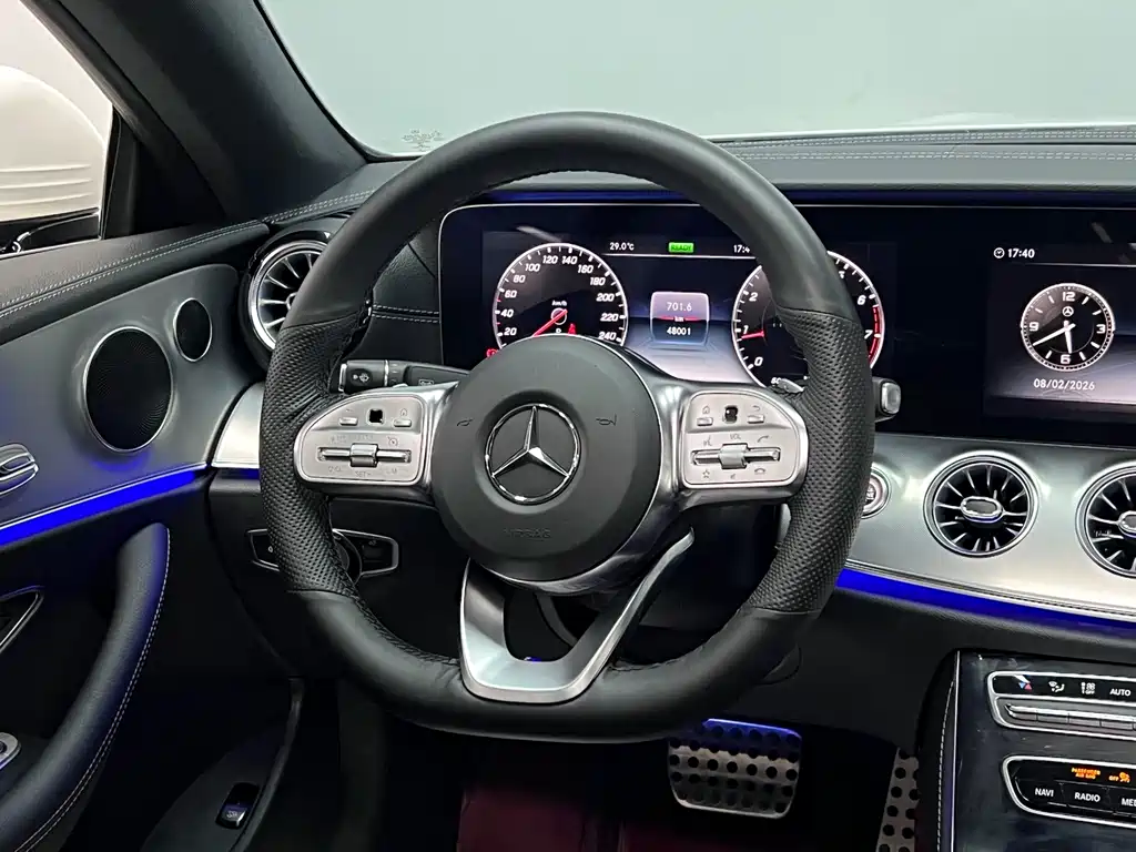 Mercedes-Benz E-Class 2020 — фото 19