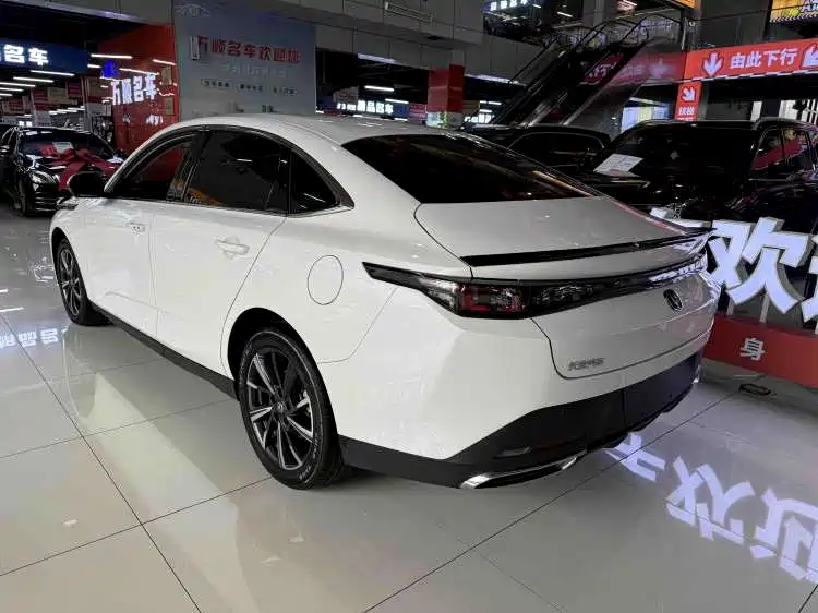 Changan Eado 2025 — фото 18