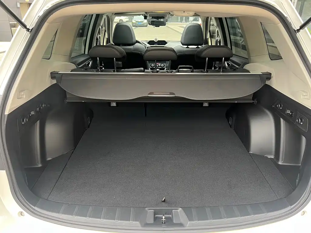 Subaru Forester 2021 — фото 11