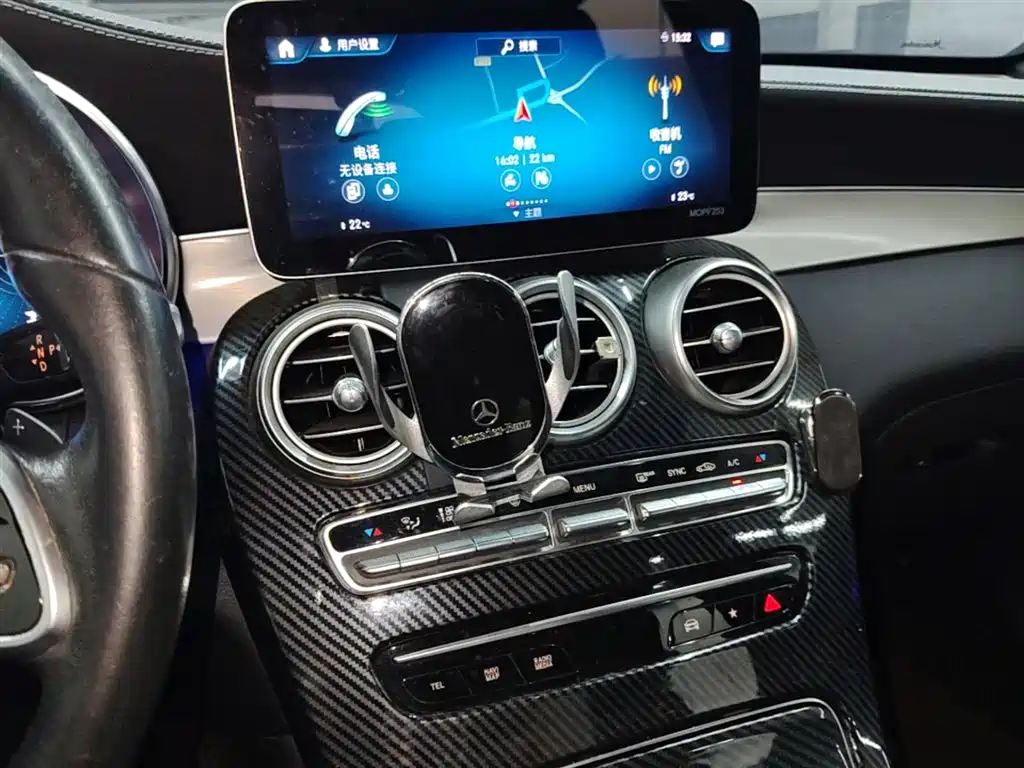 Mercedes-Benz GLC 2020 — фото 13