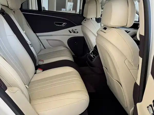 Bentley Bentayga 2026
