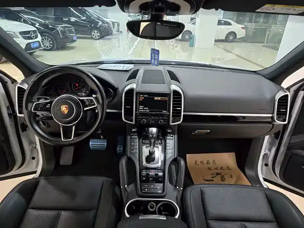Porsche Cayenne 2015