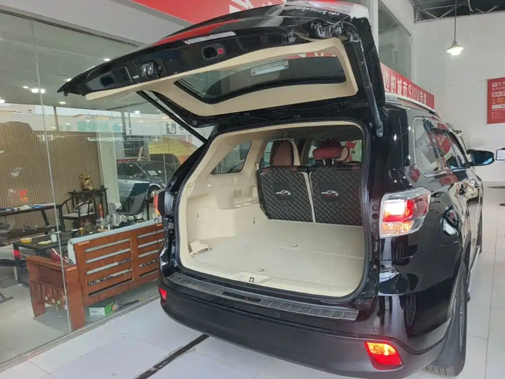 Toyota Highlander 2017 — фото 19