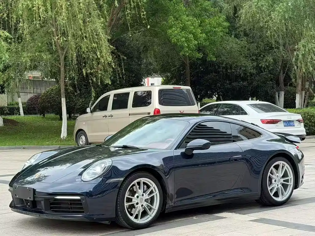 Porsche 911 2021