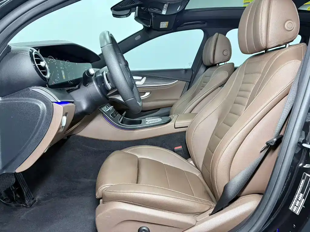 Mercedes-Benz E-Class 2022 — фото 8