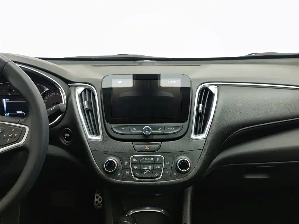 Chevrolet Malibu XL 2017 — фото 12