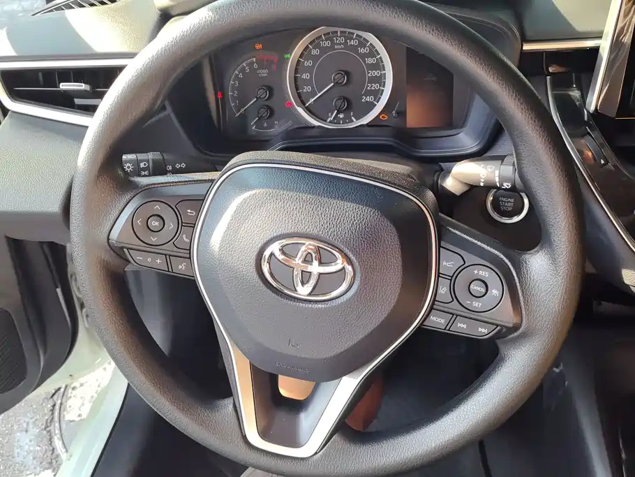 Toyota Corolla 2022 — фото 15