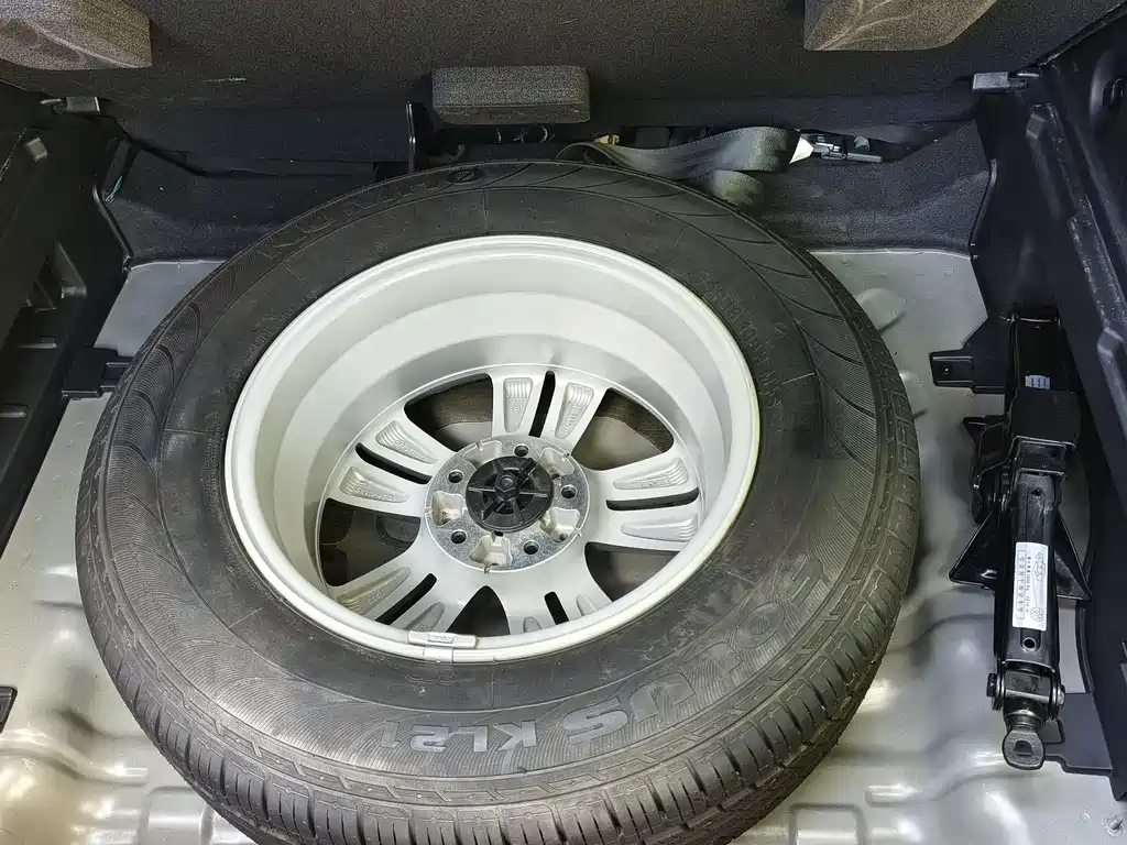 Kia Sportage 2012 — фото 16