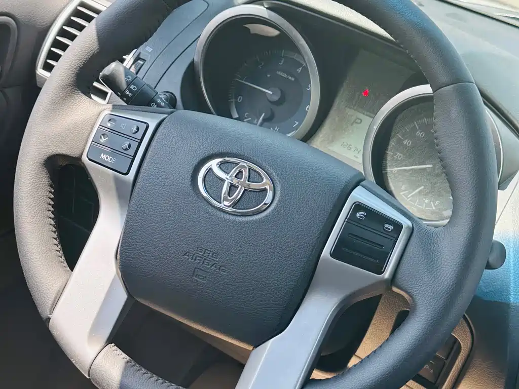 Toyota Prado 2017 — фото 19