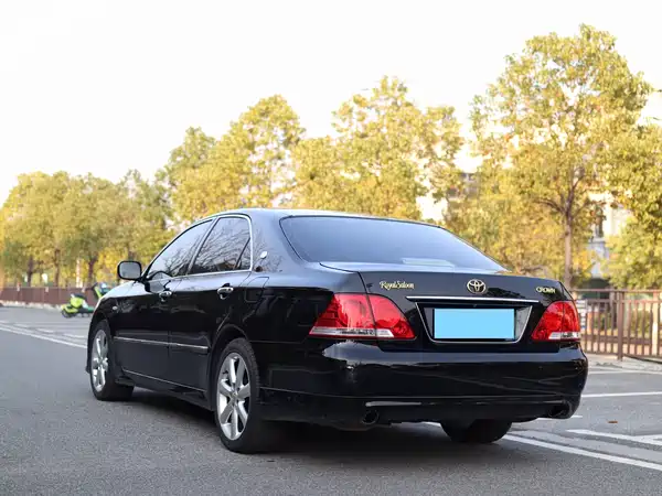 Toyota Crown 2008