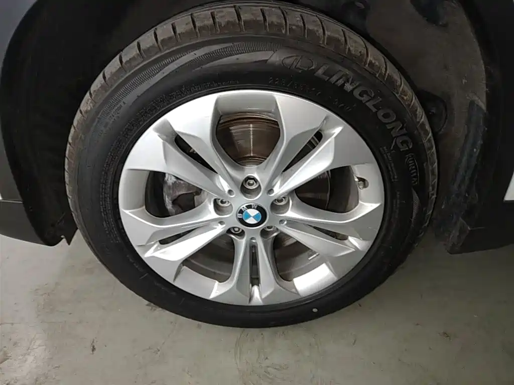 BMW X1 2017 — фото 23
