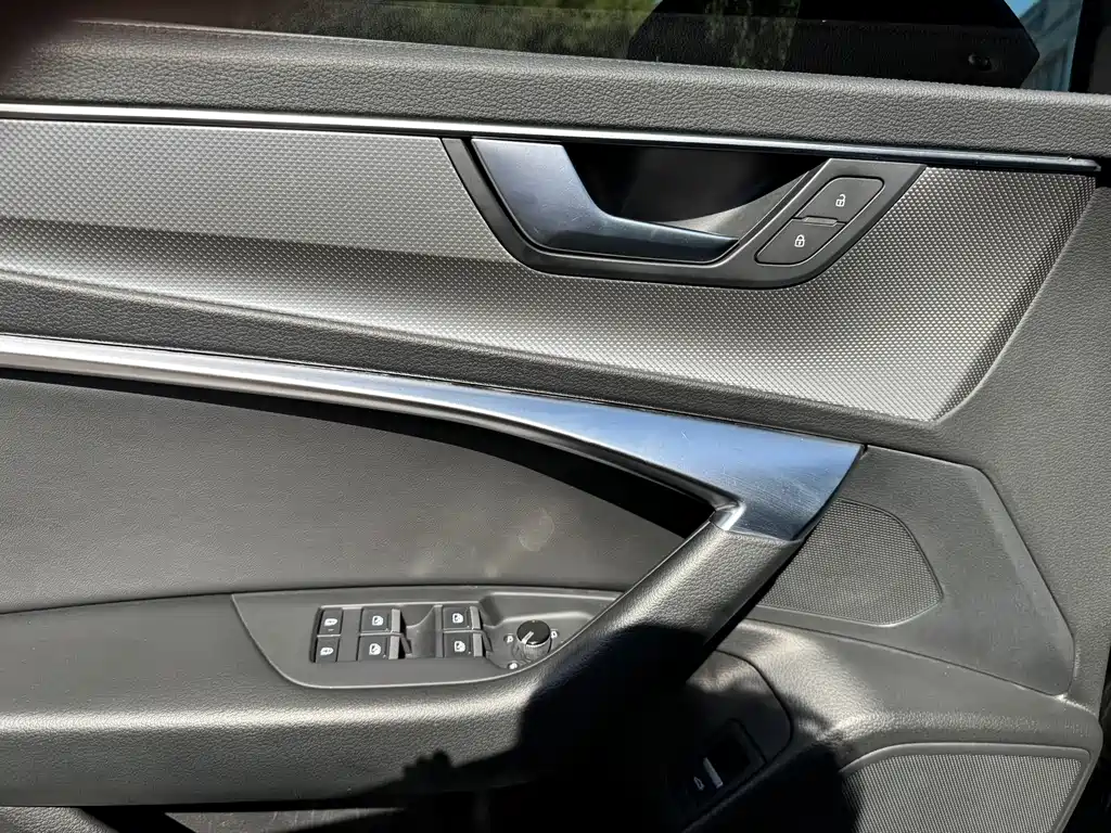 Audi A6L 2022 — фото 14