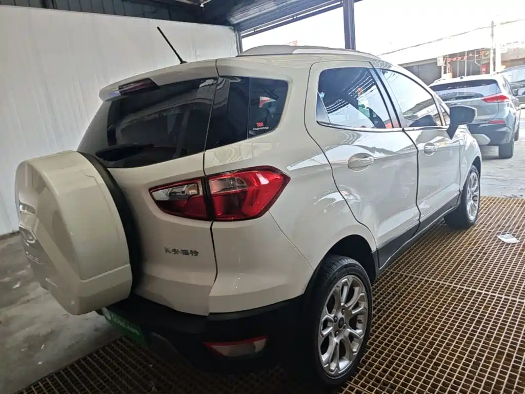 Ford EcoSport 2017 — фото 7