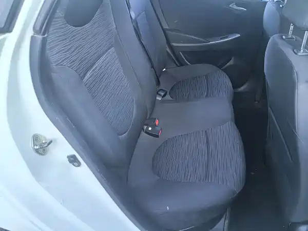 Hyundai Rui Yi 2015