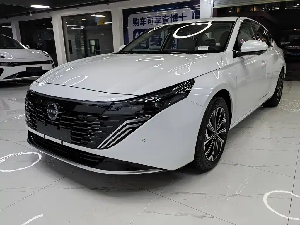 Nissan Teana 2026