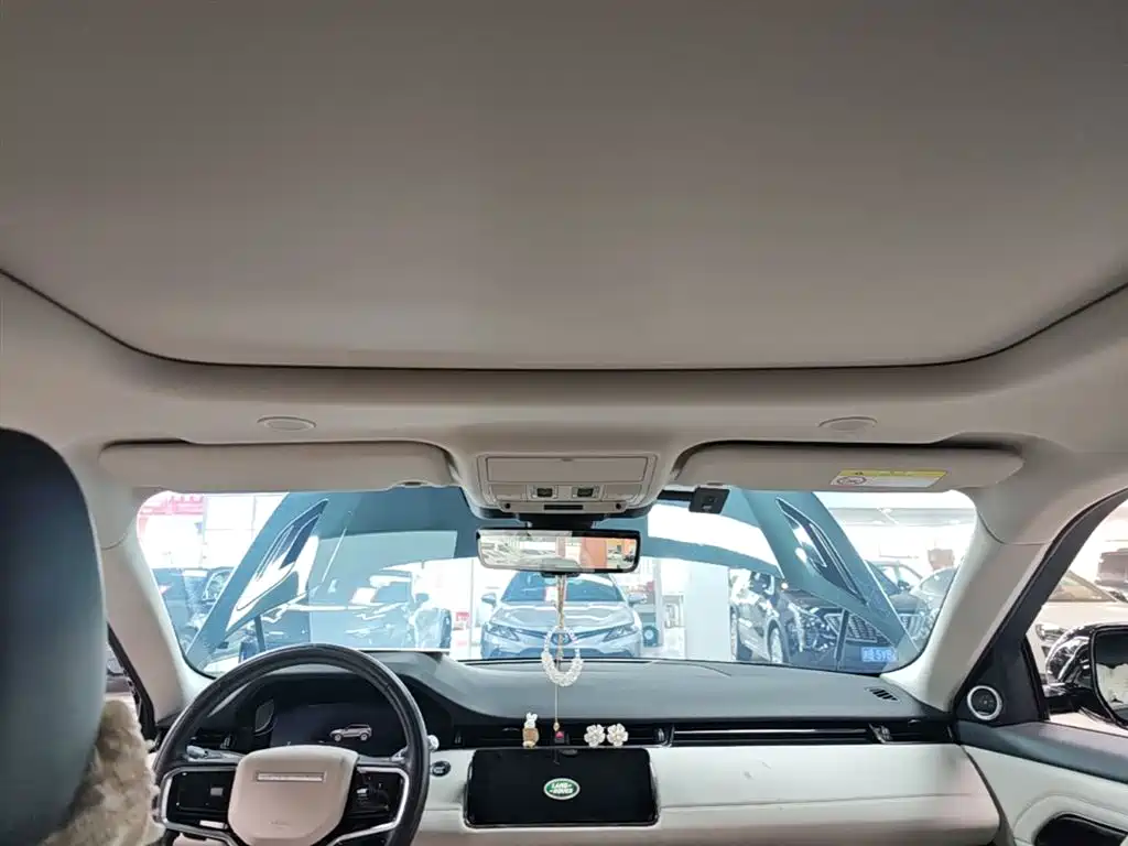 Land Rover Evoque 2022 — фото 18
