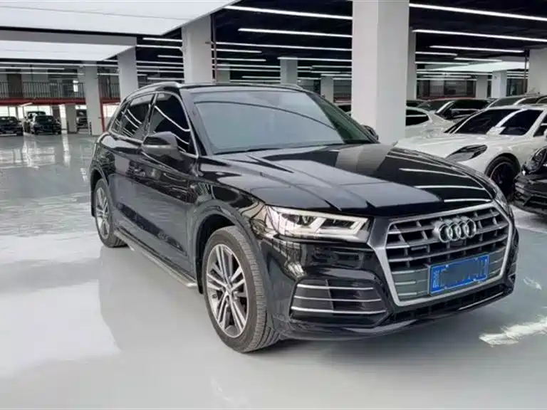 Audi Q5L 2018 — фото 3