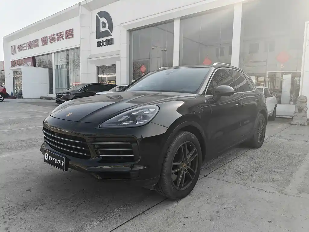 Porsche Cayenne 2019 — фото 1