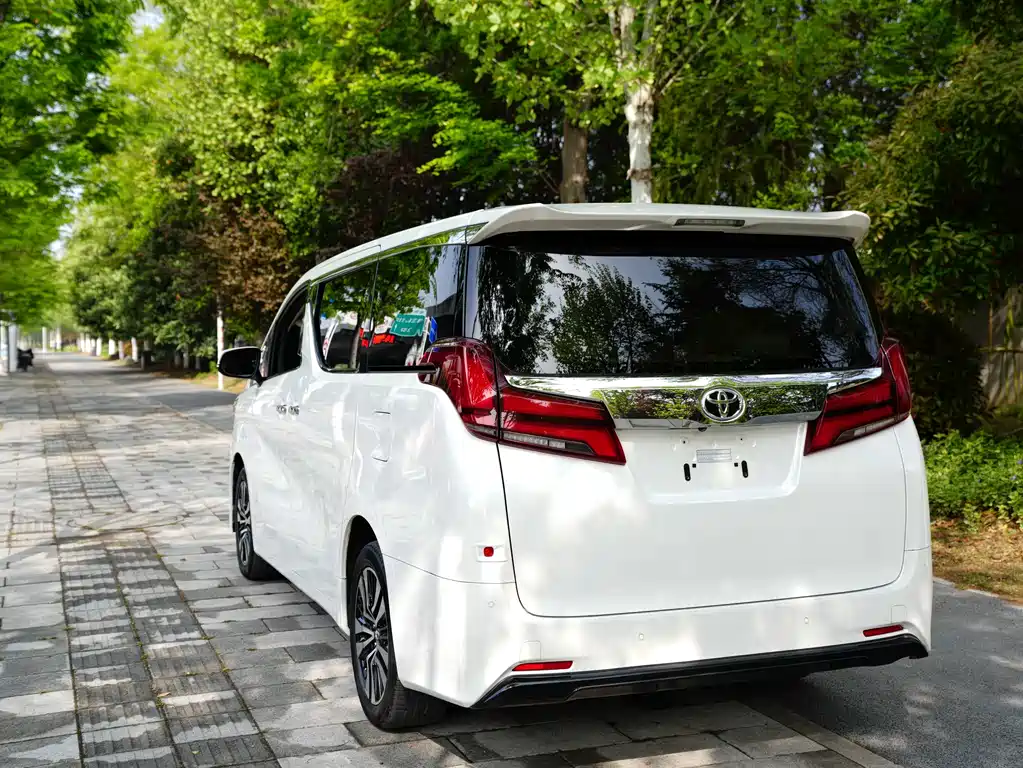 Toyota Alphard 2019 — фото 7