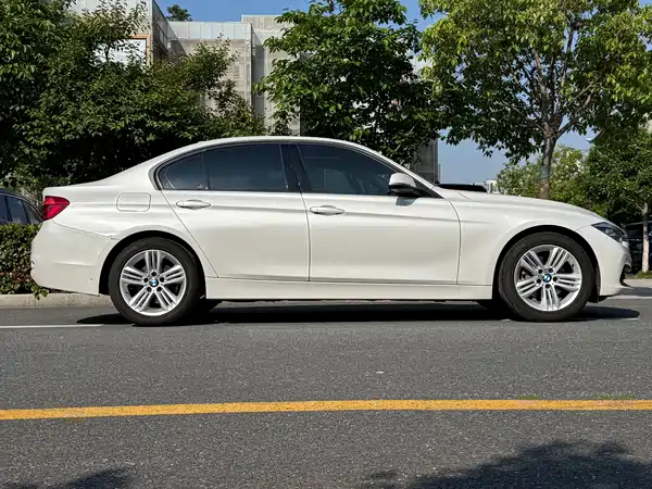 BMW 3 Series 2017