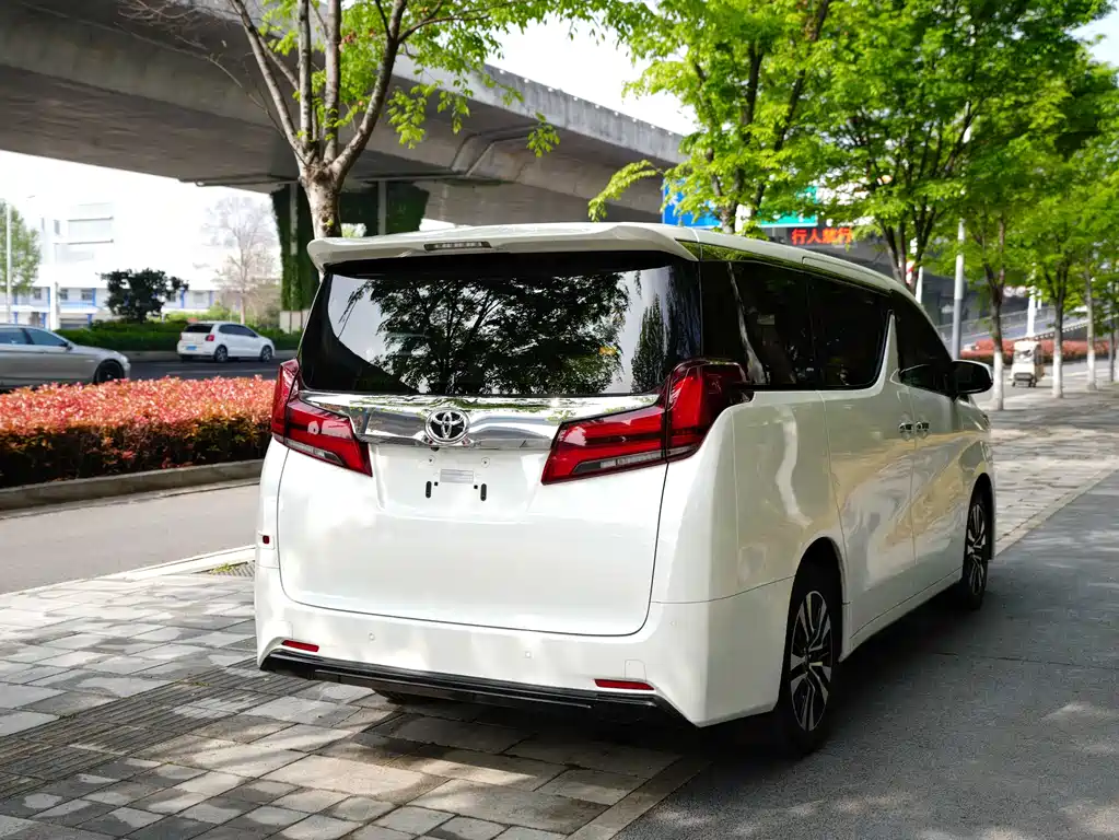 Toyota Alphard 2019 — фото 9