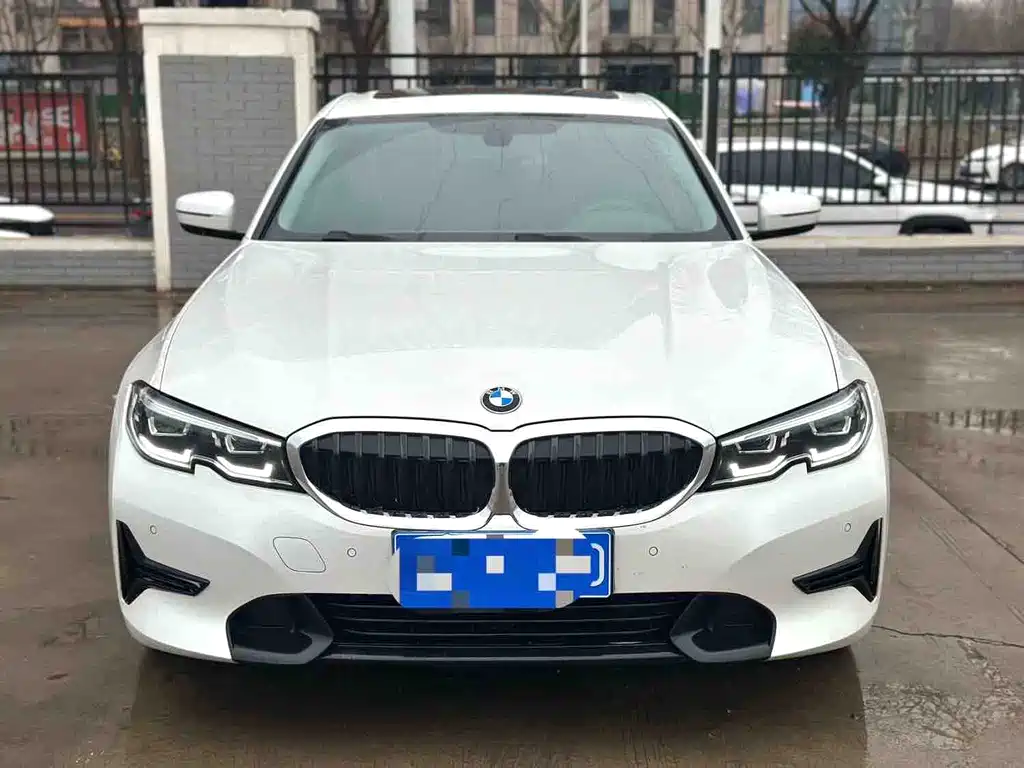 BMW 3 Series 2022