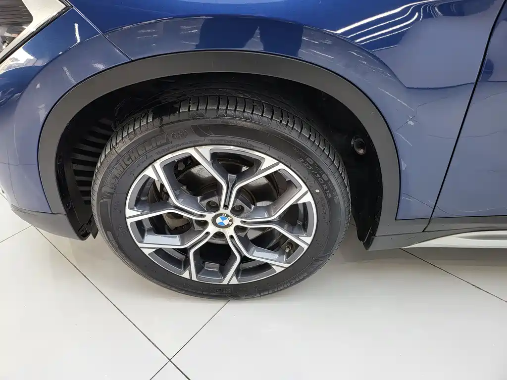 BMW X1 2021 — фото 13