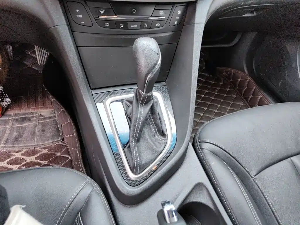 Buick Excelle 2015