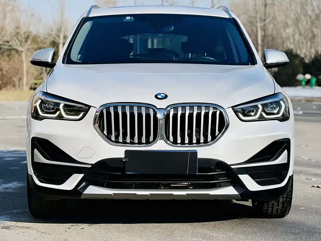BMW X1 2022 — фото 2
