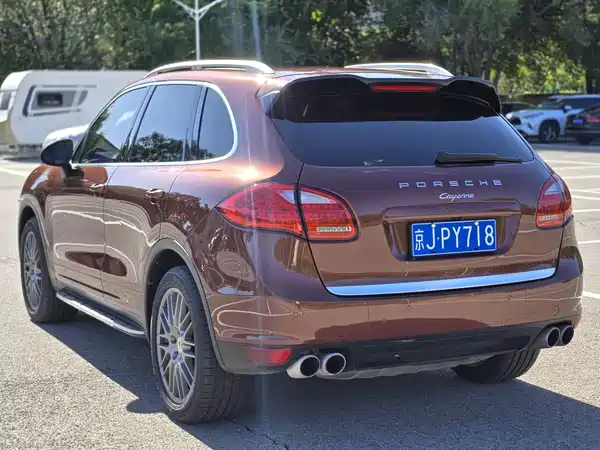Porsche Cayenne 2014