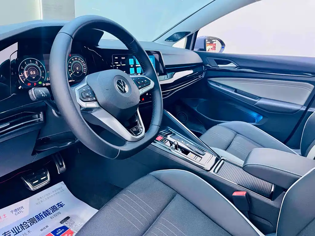 Volkswagen Golf 2022