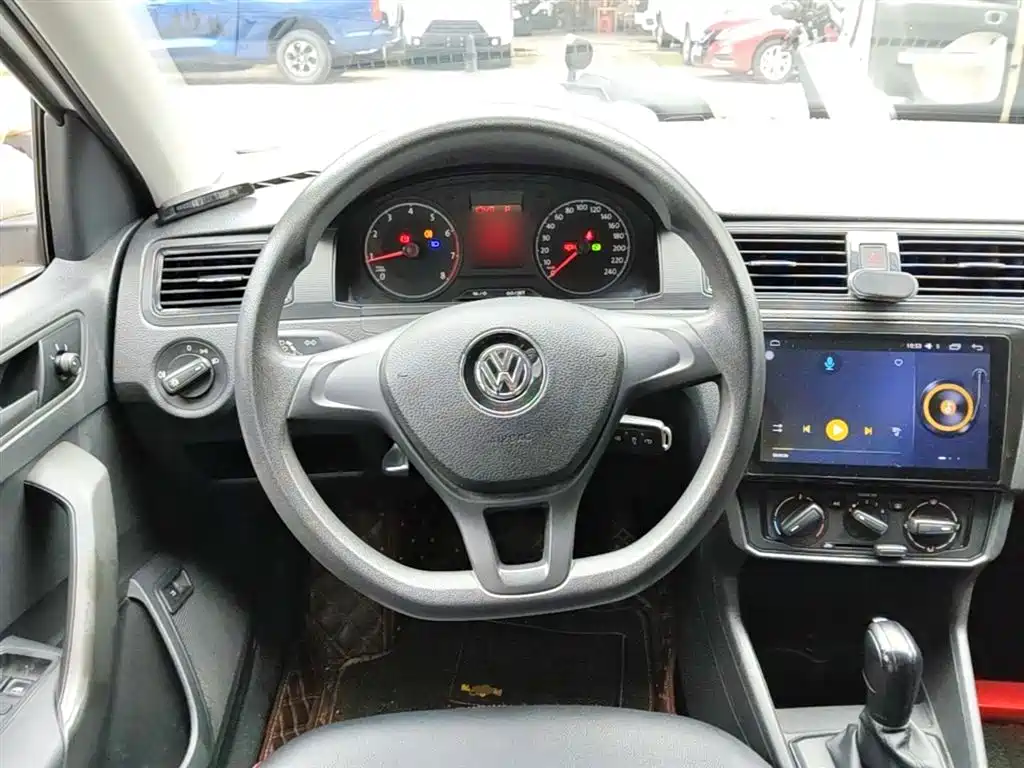 Volkswagen Santana 2018 — фото 11