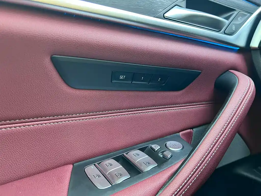 BMW 5 Series New Energy 2022 — фото 16