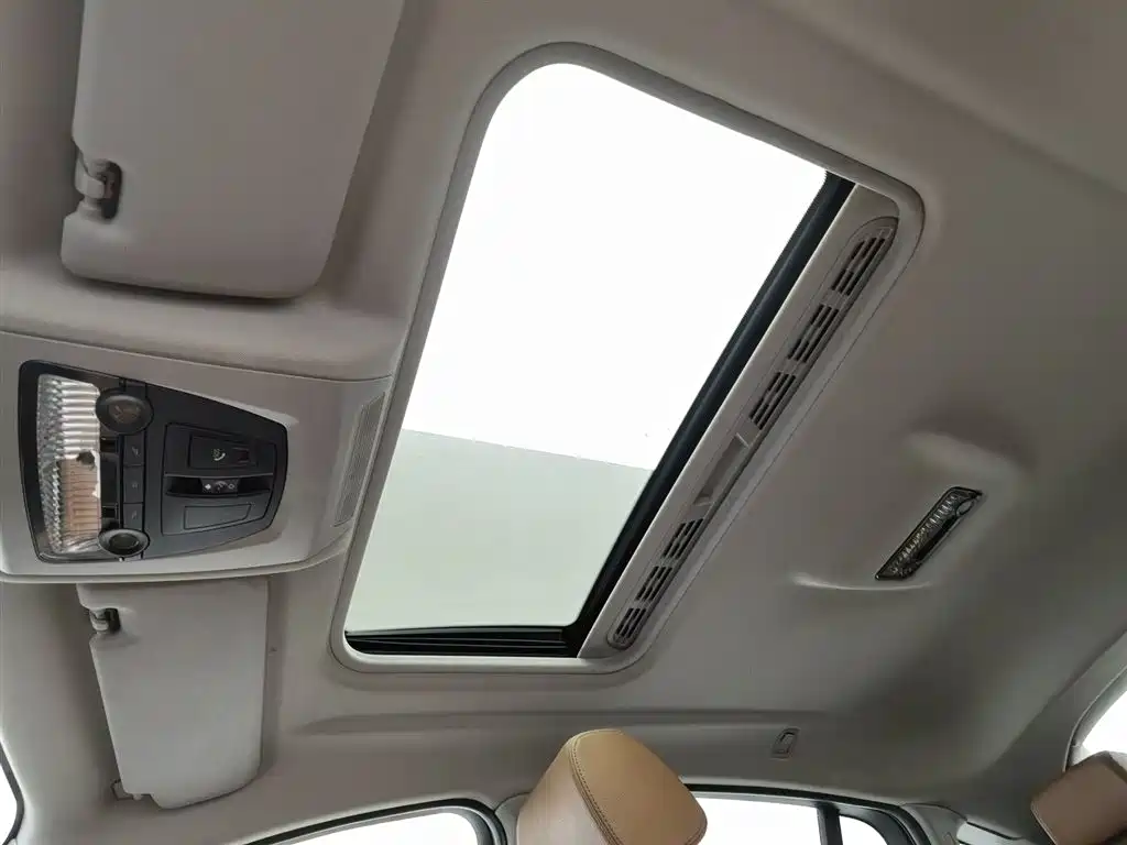 BMW X4 2016 — фото 14