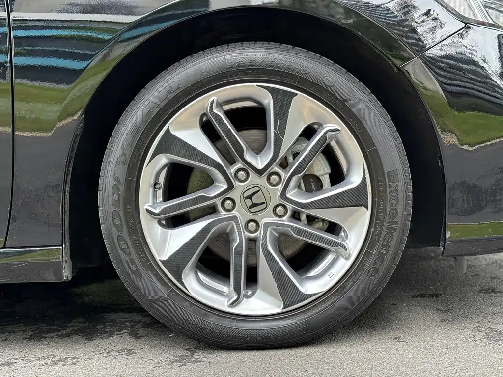 Honda Accord 2018 — фото 23