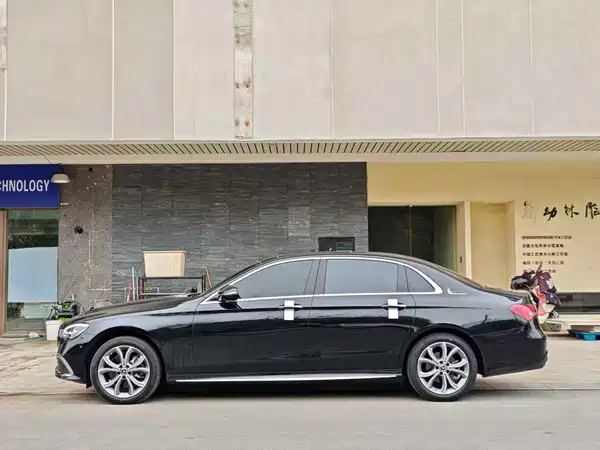 Mercedes-Benz E-Class 2021