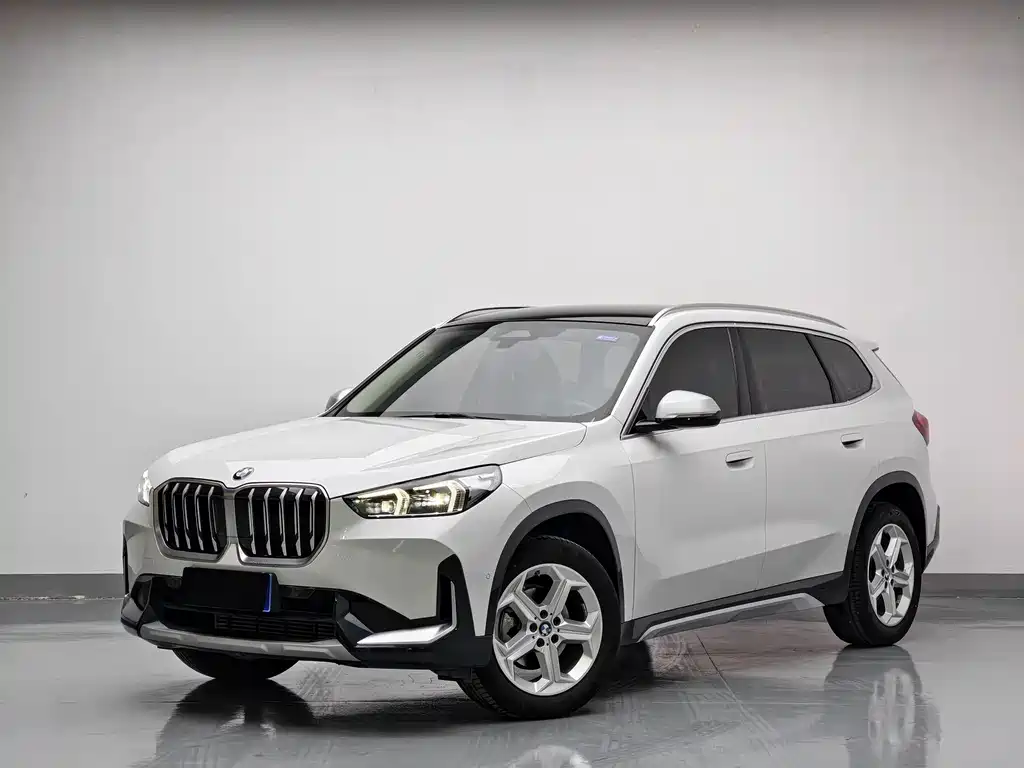 BMW X1 2023 — фото 1