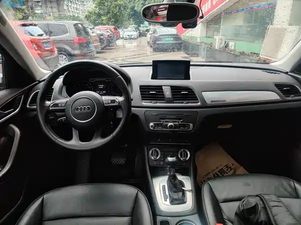 Audi Q3 2014