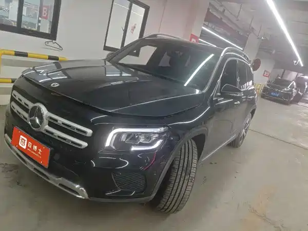 Mercedes-Benz GLB 2023