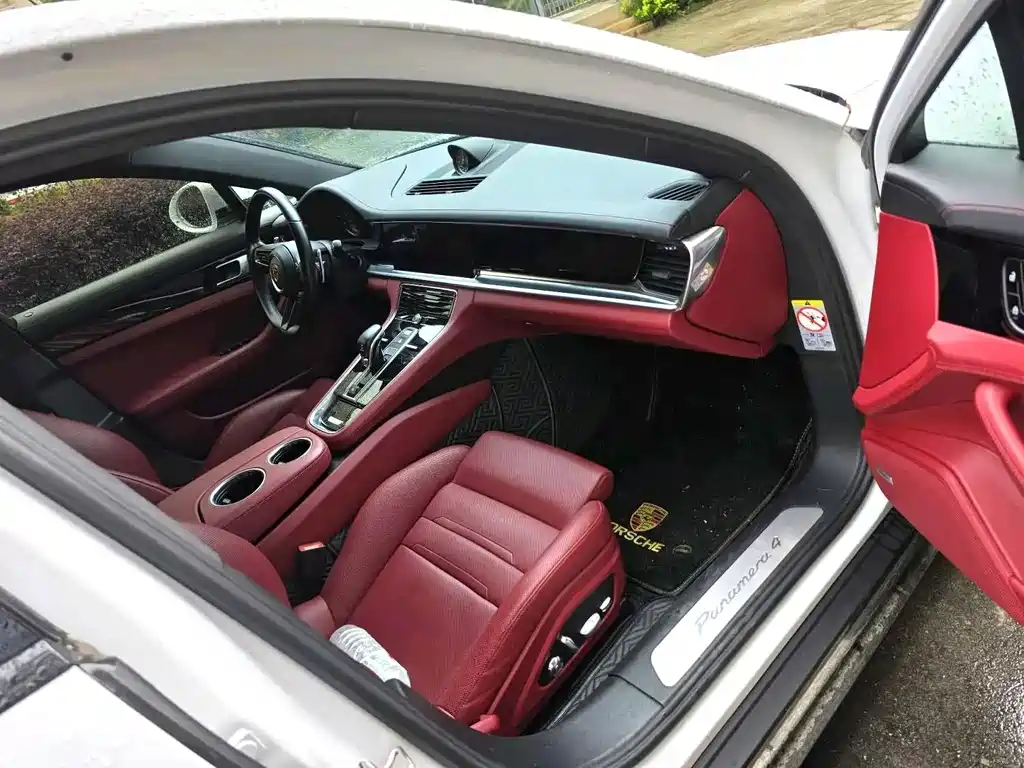 Porsche Panamera Hybrid 2021