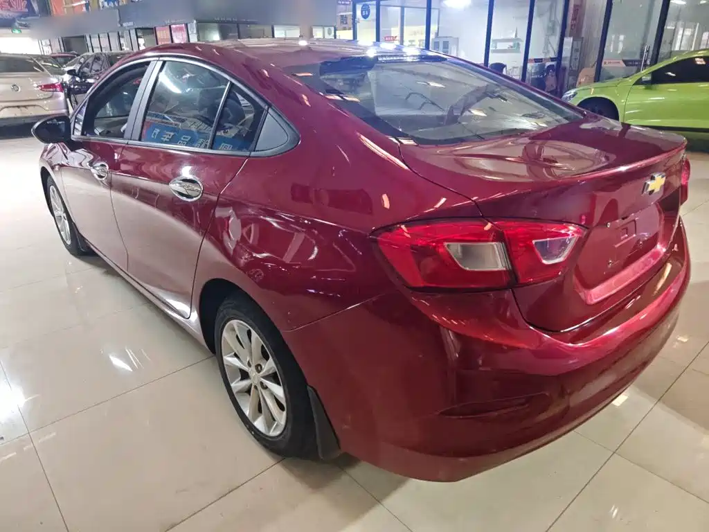 Chevrolet Cruze 2017 — фото 11