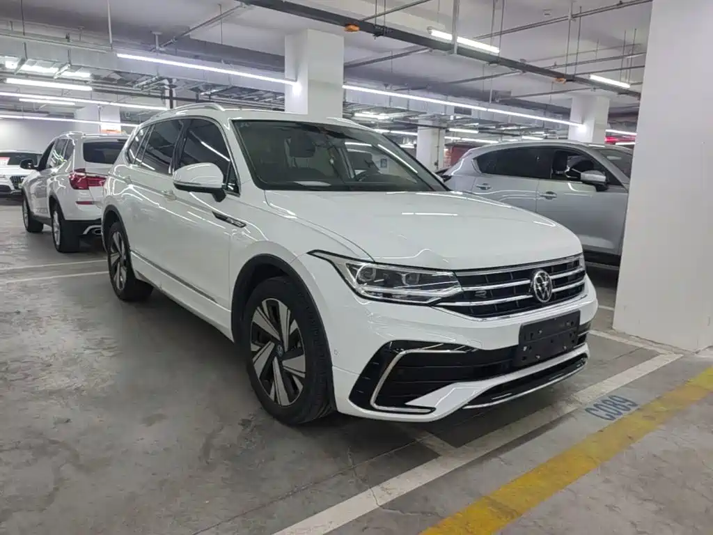 Volkswagen Tiguan L 2023
