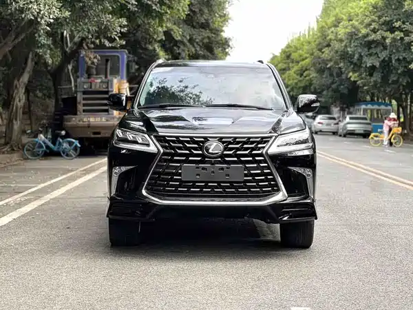 Lexus LX 2019