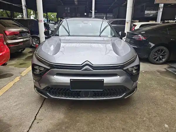 Citroën Versailles C5 X 2022