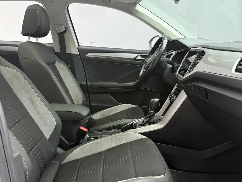 Volkswagen T-Roc 2022 — фото 15